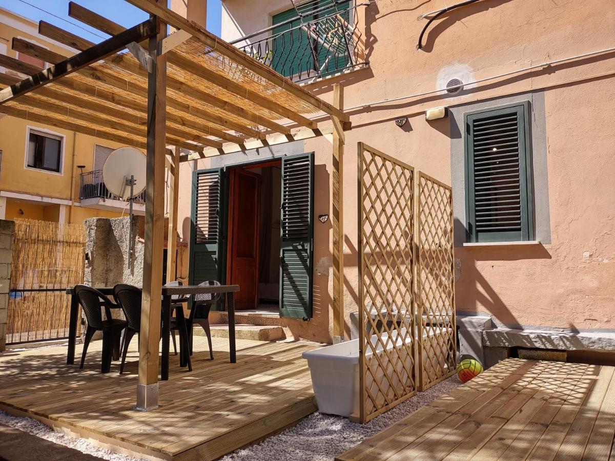 Appartamento Corallo With Private Garden 奧爾比亞 外观 照片